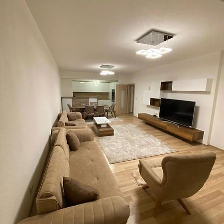 Violin 2 Bedroom Apartment Downtown Призрен Экстерьер фото