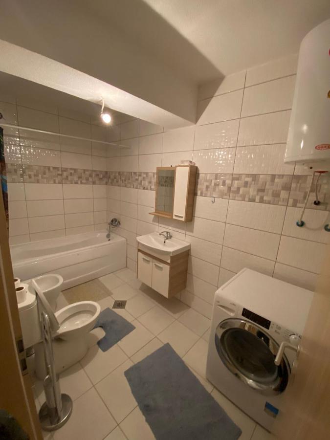 Violin 2 Bedroom Apartment Downtown Призрен Экстерьер фото