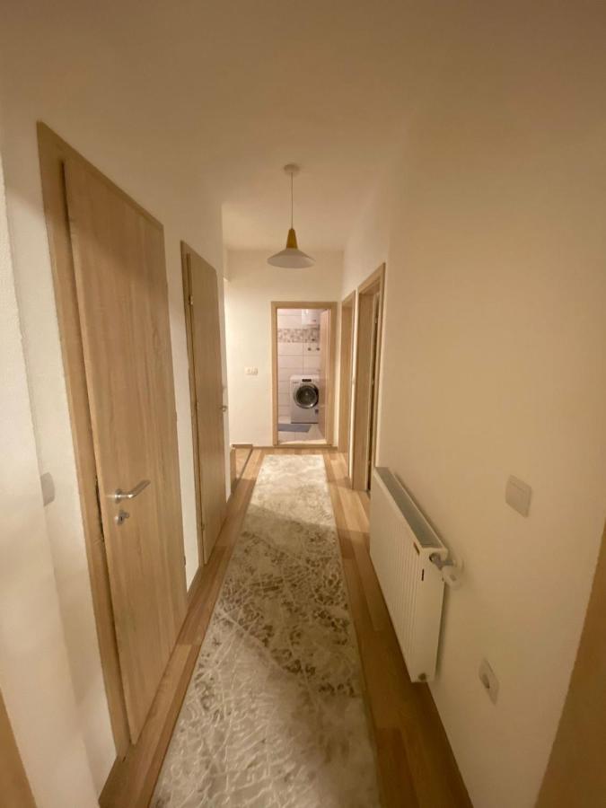 Violin 2 Bedroom Apartment Downtown Призрен Экстерьер фото