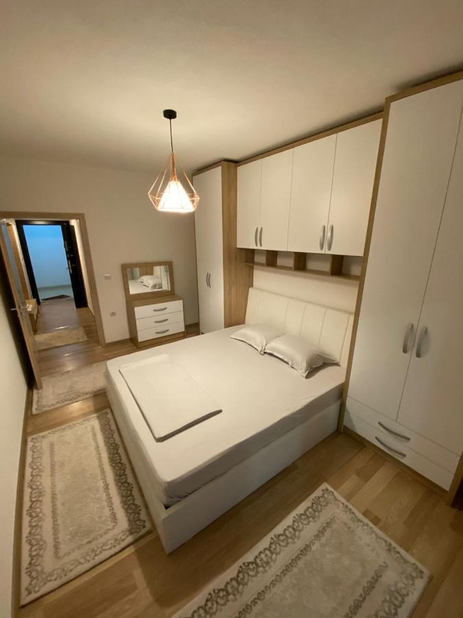 Violin 2 Bedroom Apartment Downtown Призрен Экстерьер фото