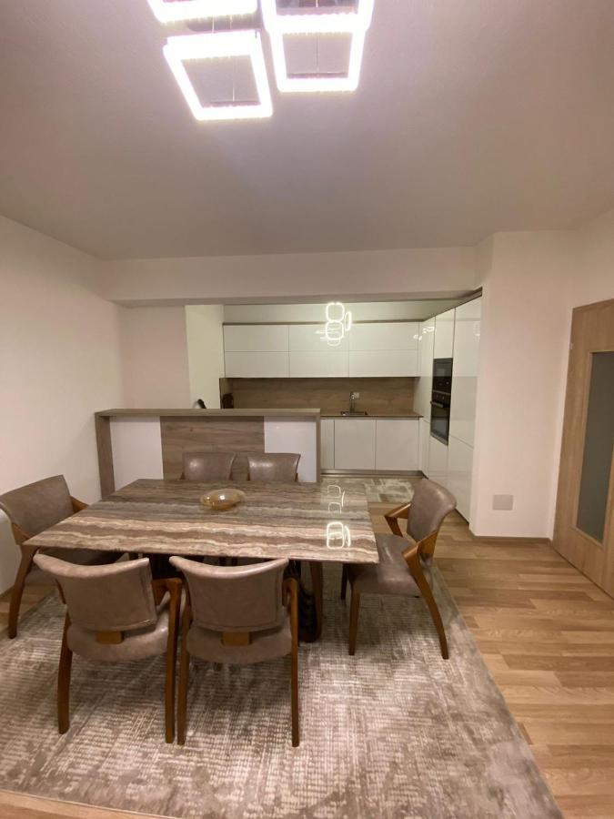 Violin 2 Bedroom Apartment Downtown Призрен Экстерьер фото