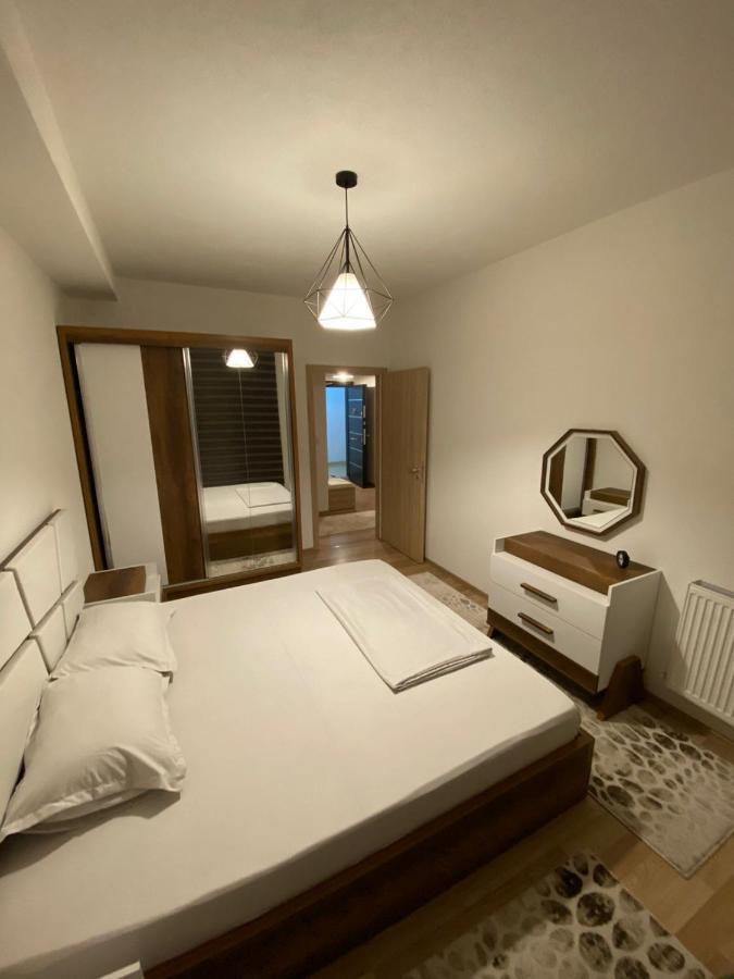 Violin 2 Bedroom Apartment Downtown Призрен Экстерьер фото