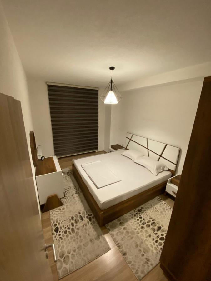 Violin 2 Bedroom Apartment Downtown Призрен Экстерьер фото